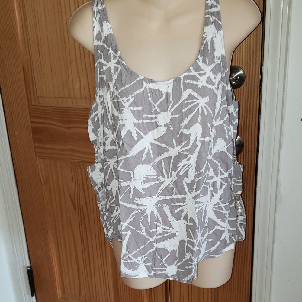 Hurley White and Gray Relaxed Tank Top